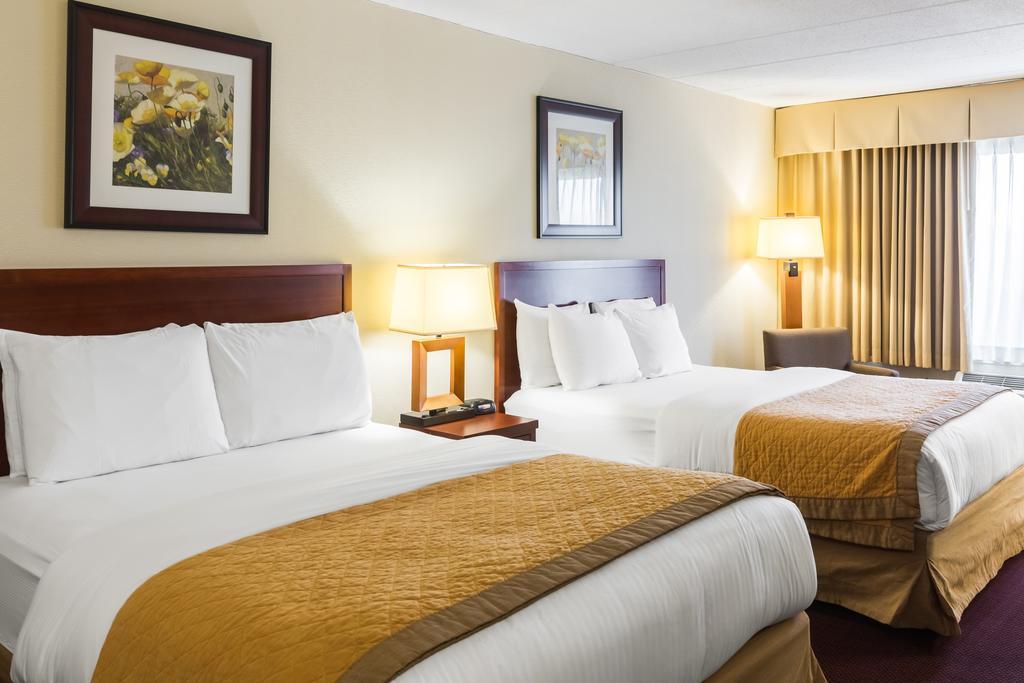 Clarion Hotel Somerset - New Brunswick Eksteriør bilde